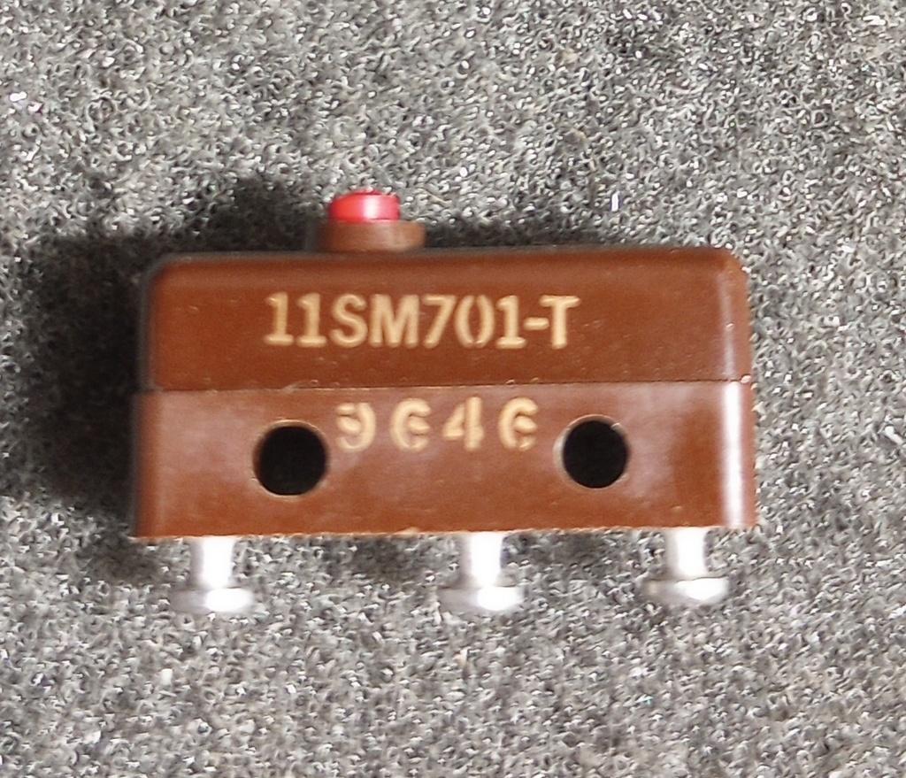 11SM701-T