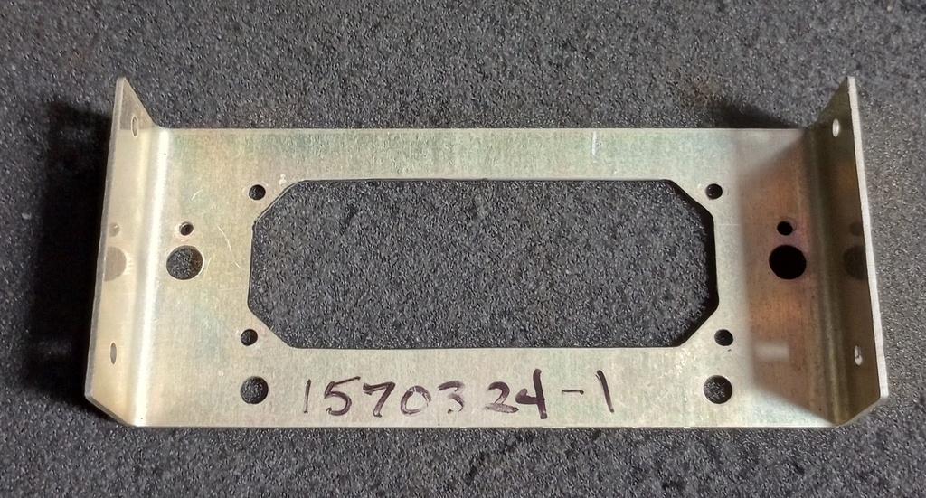1570324-1