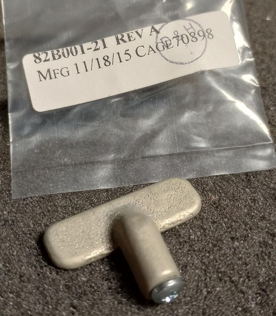 82B001-21