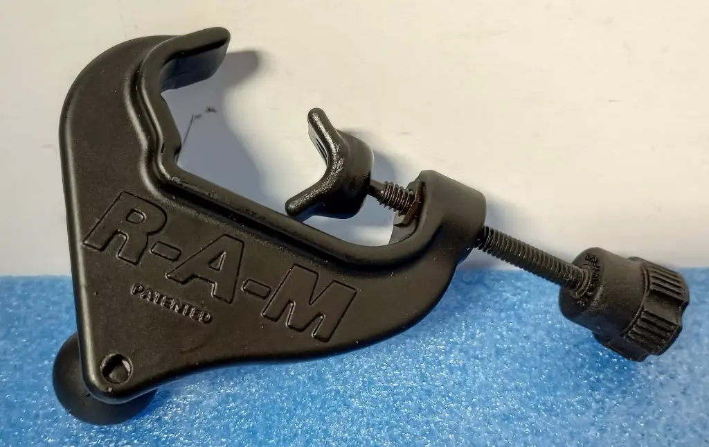 RAM-B-121-202U