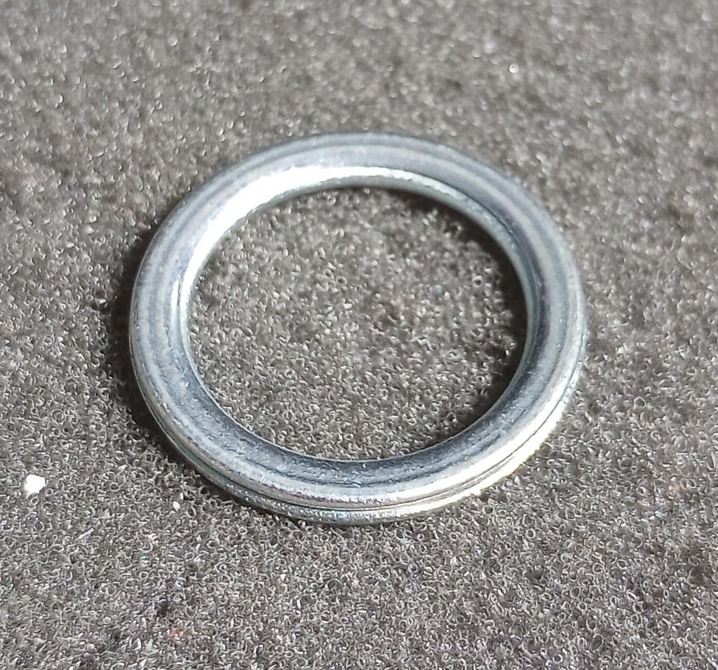 M677
