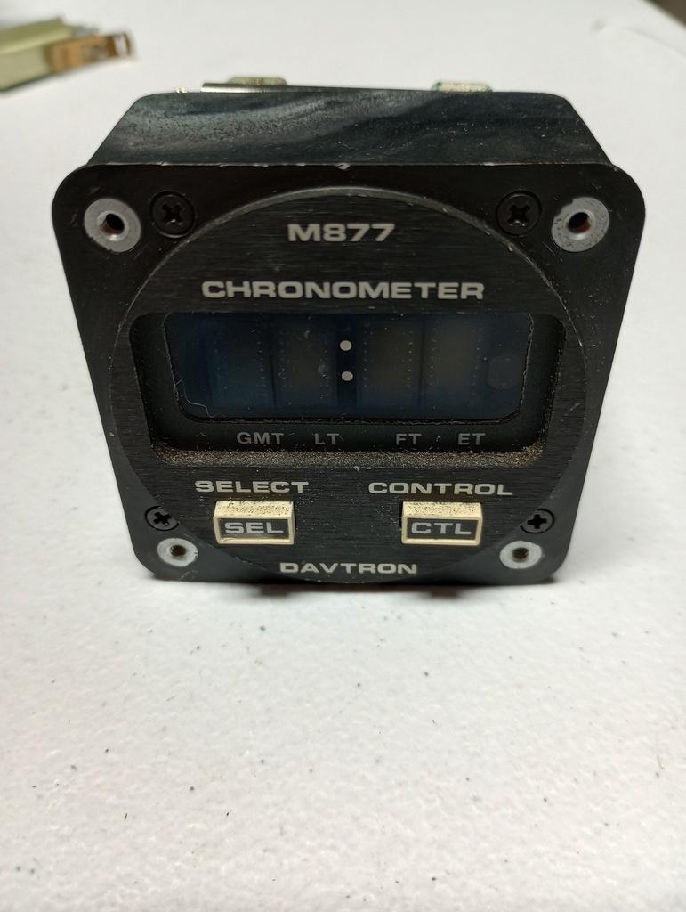 M877