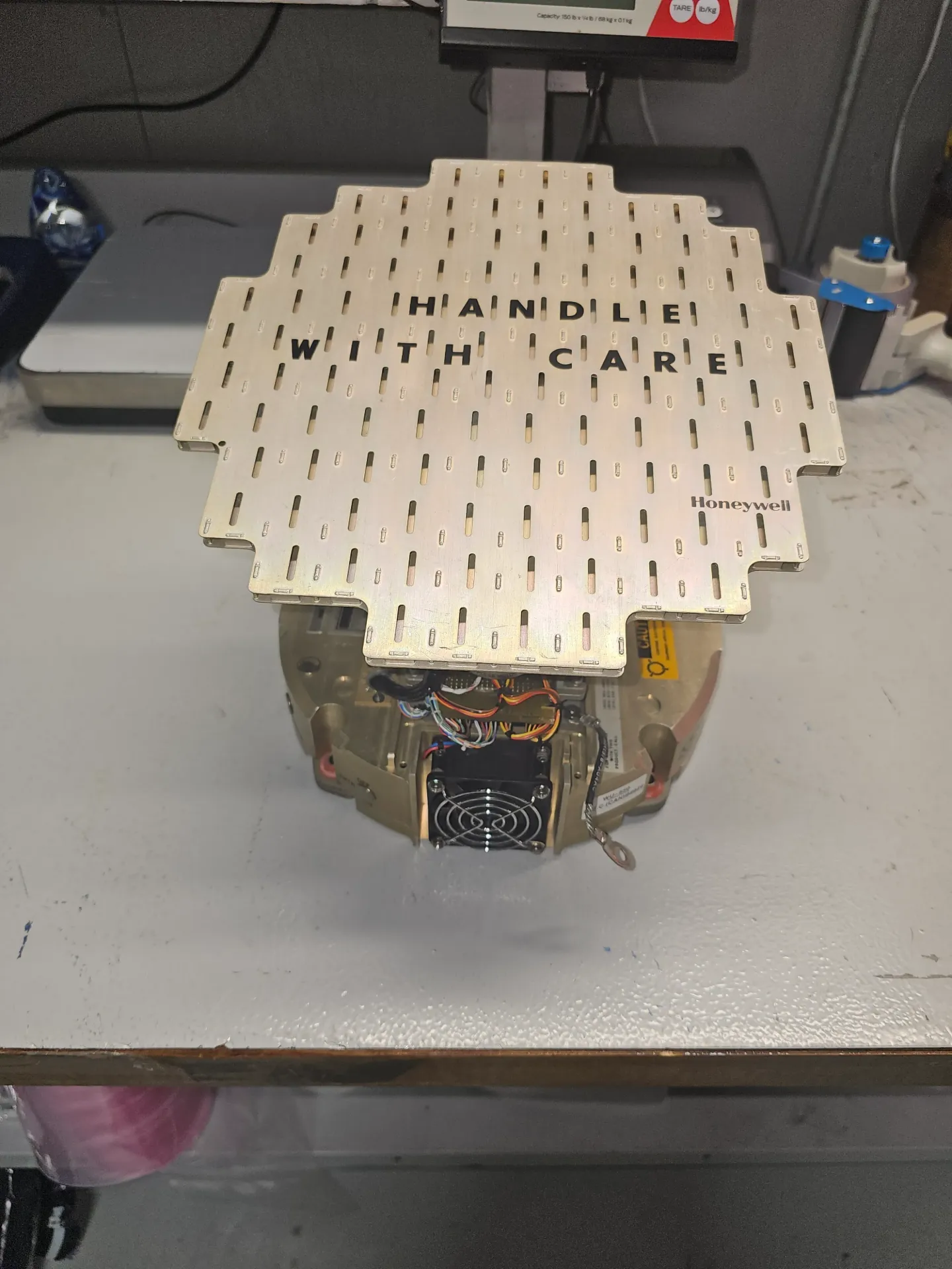 7008470-822