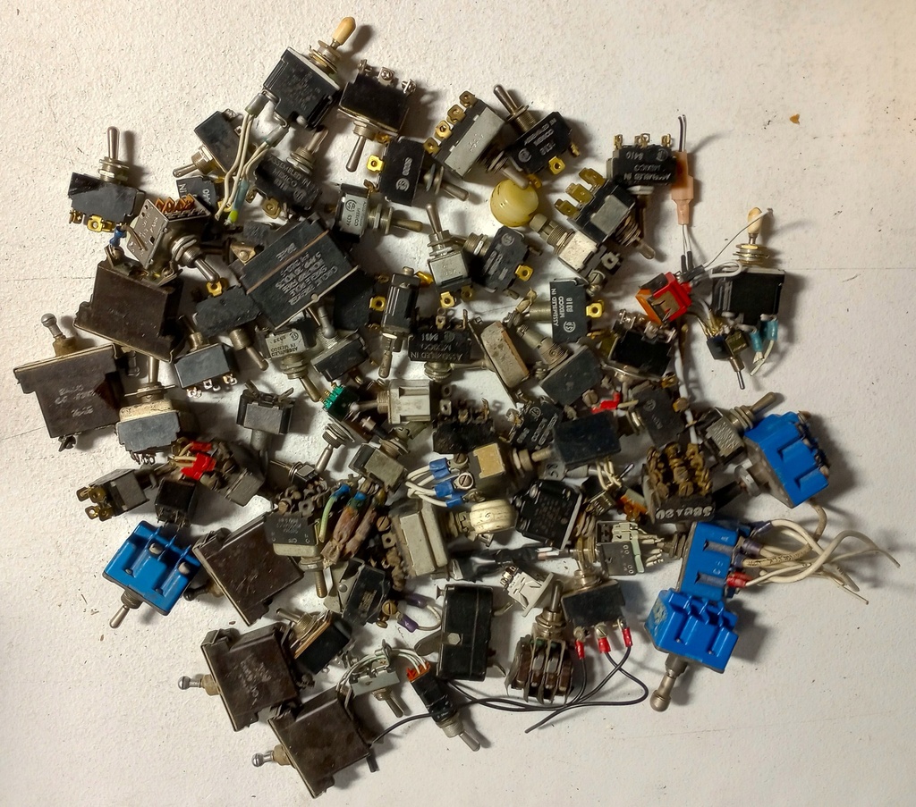 Assorted Toggle Switches 
