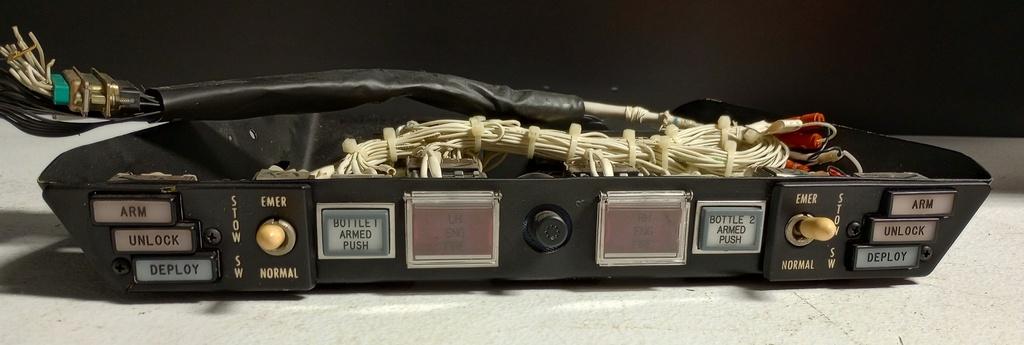 6518121-3