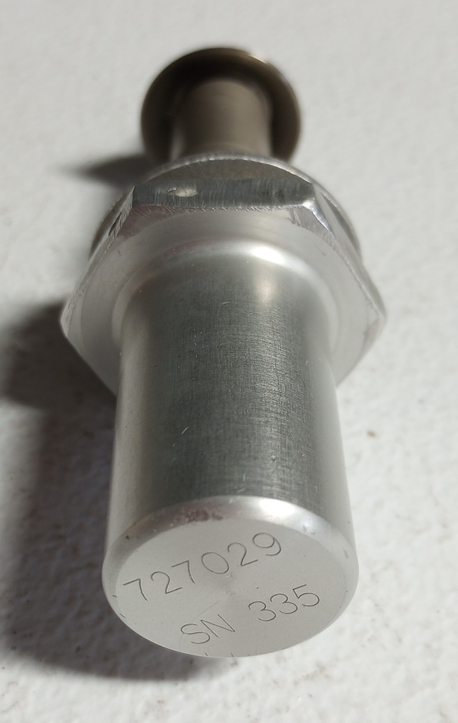 727029