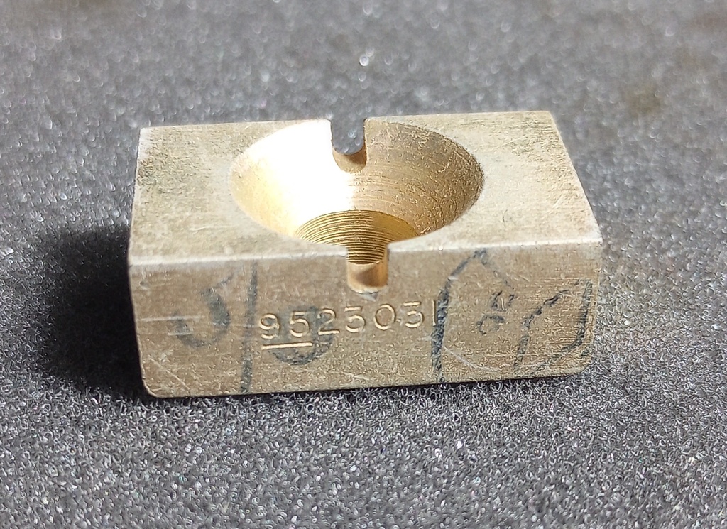 9523031