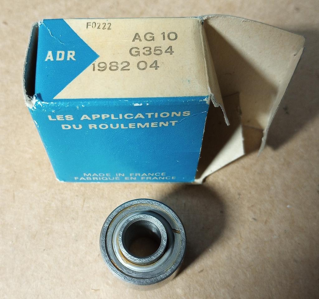 AG10