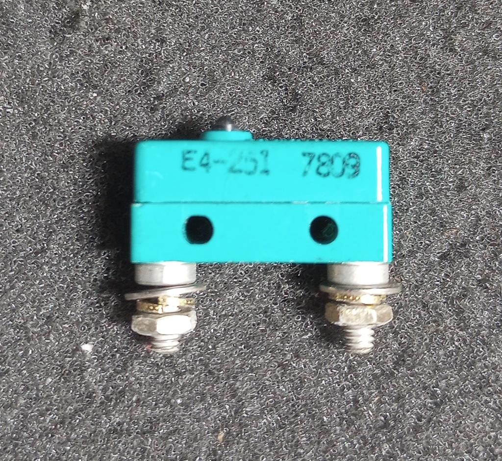 E4-251