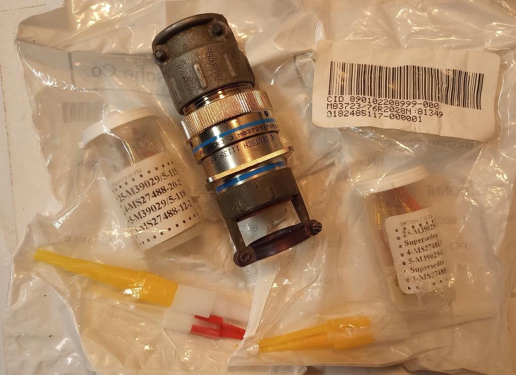 M83723/71R2028N