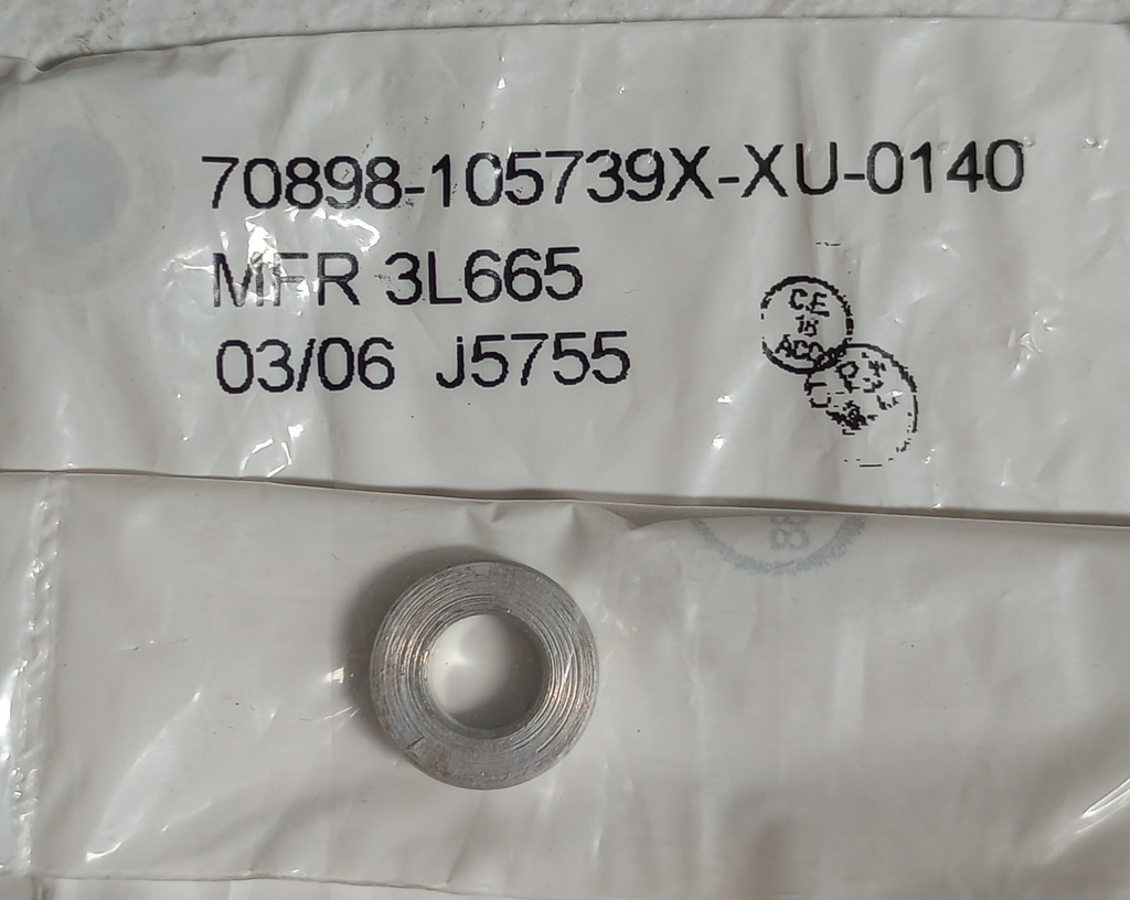 105739X-XU0140