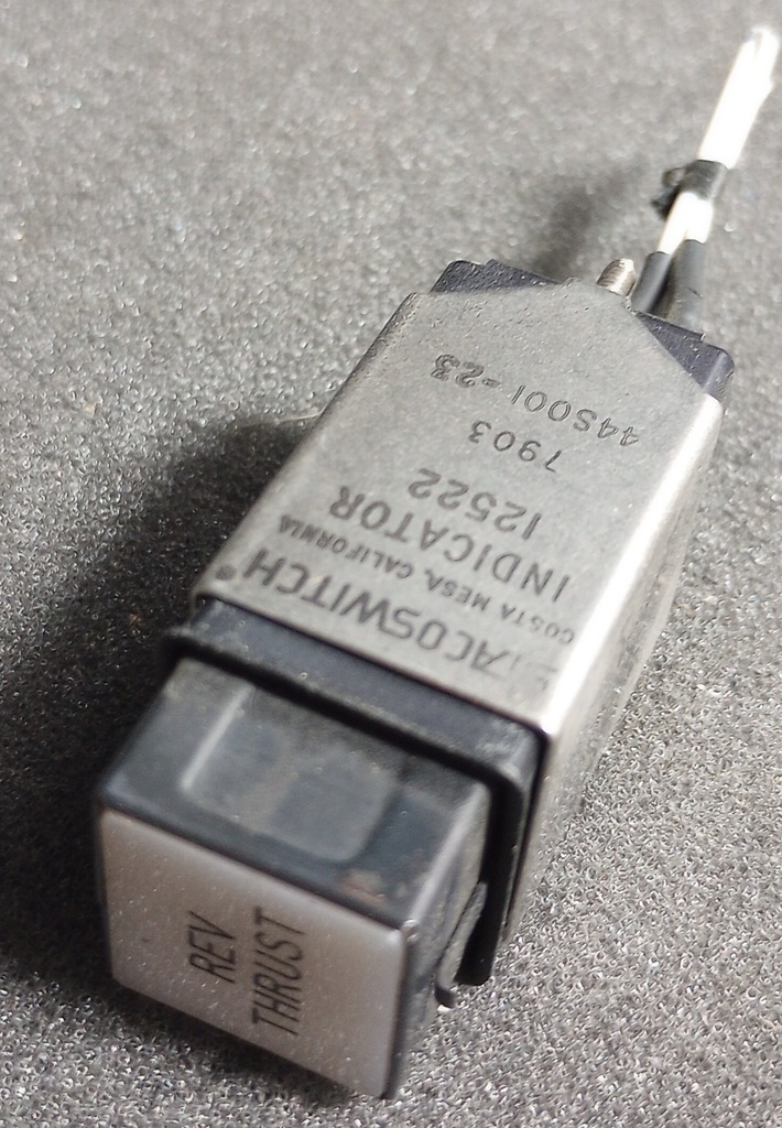 44S001-23