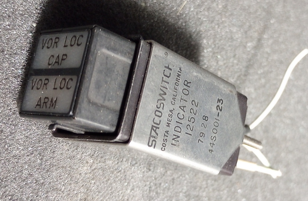 44S001-23