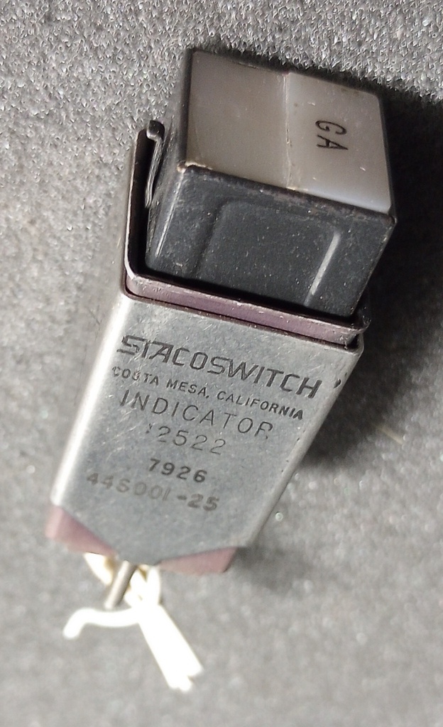 44S001-25