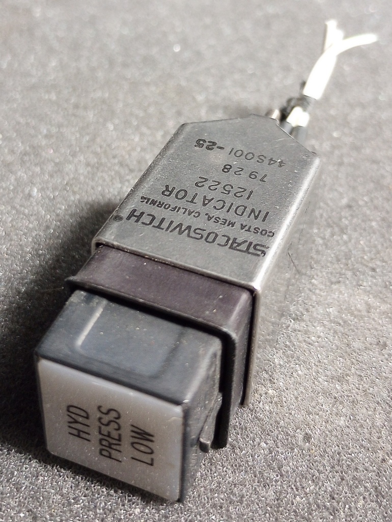 44S001-25
