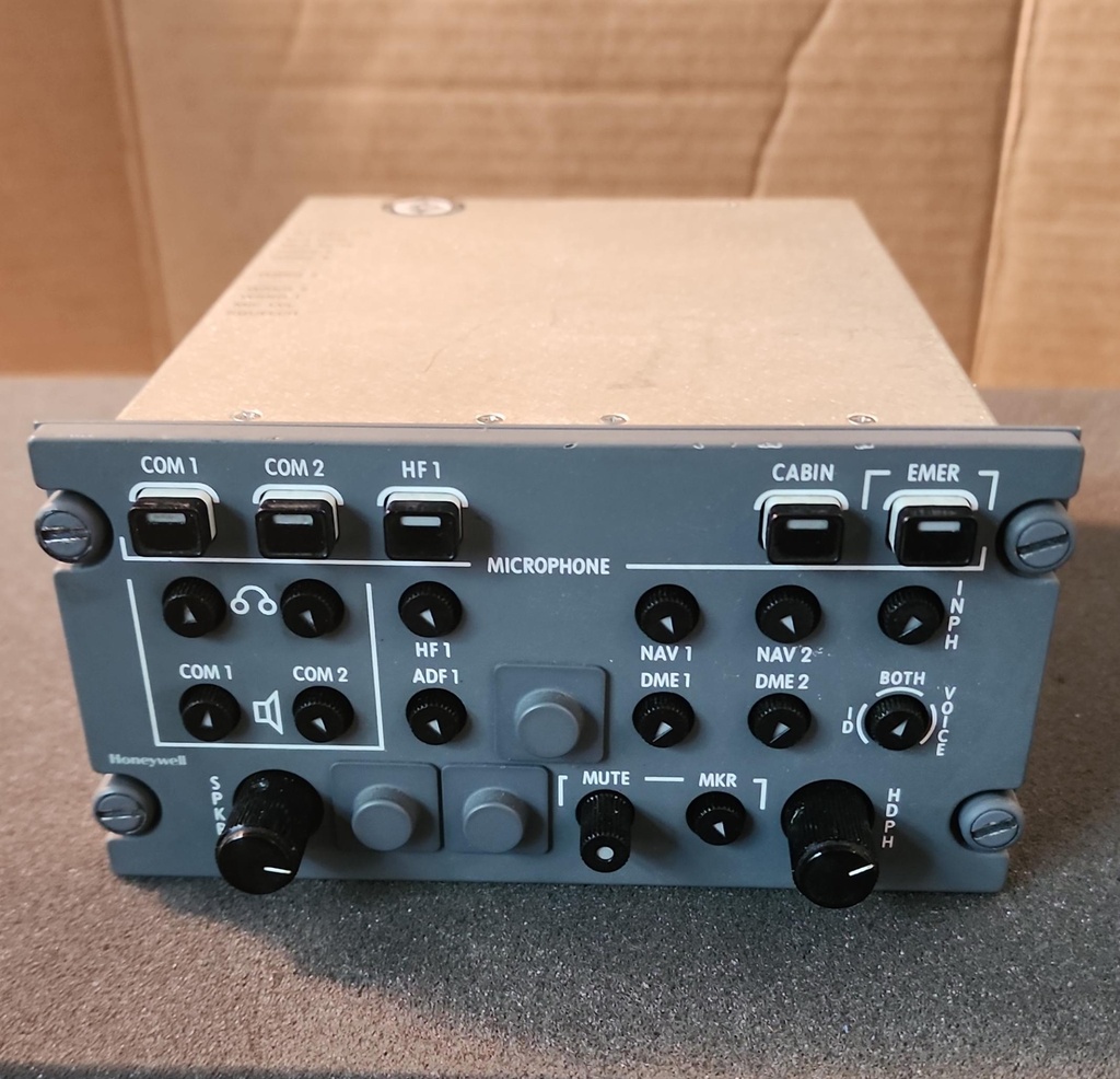 7511001-915
