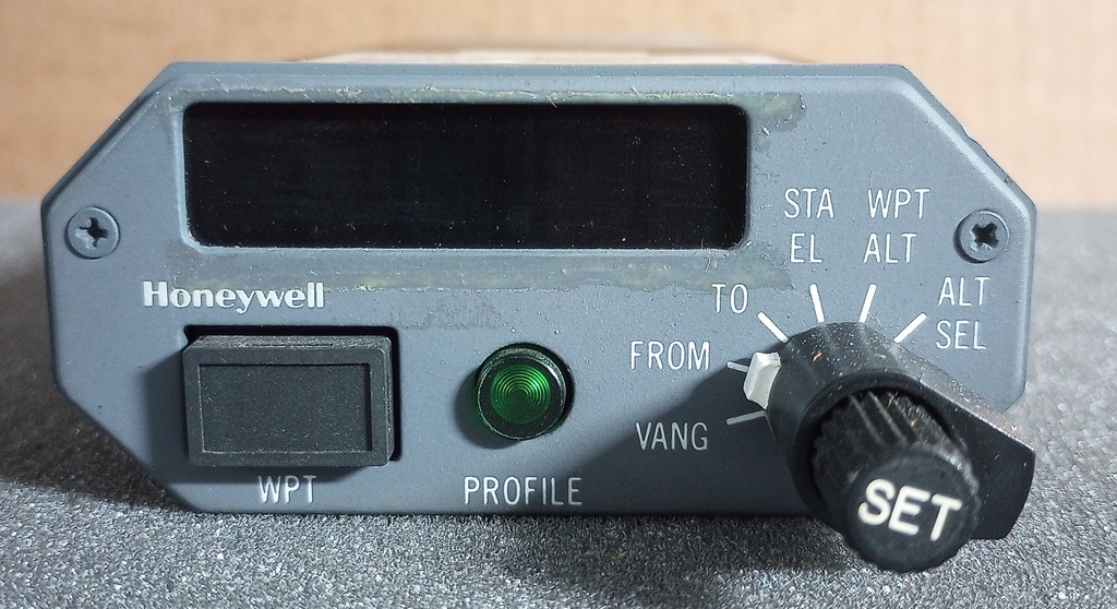 7000472-901