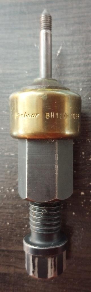 BH120-1032