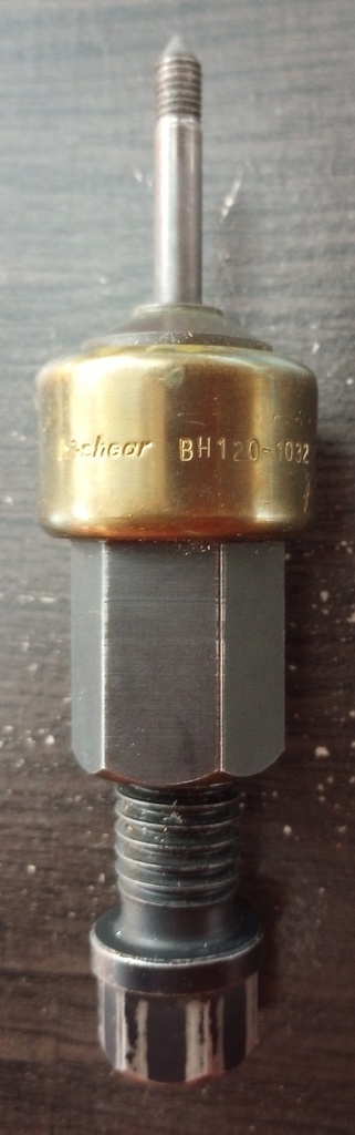 BH120-1032