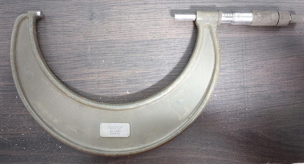 1946