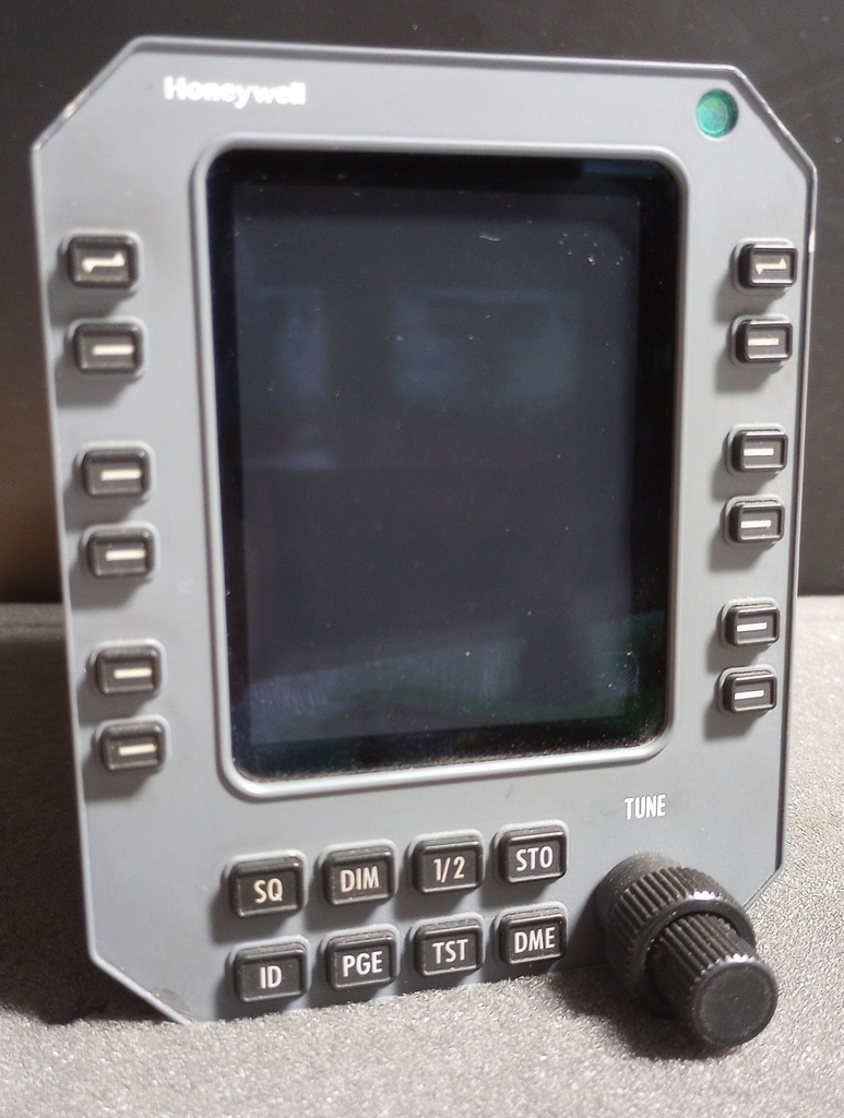 7012100-825