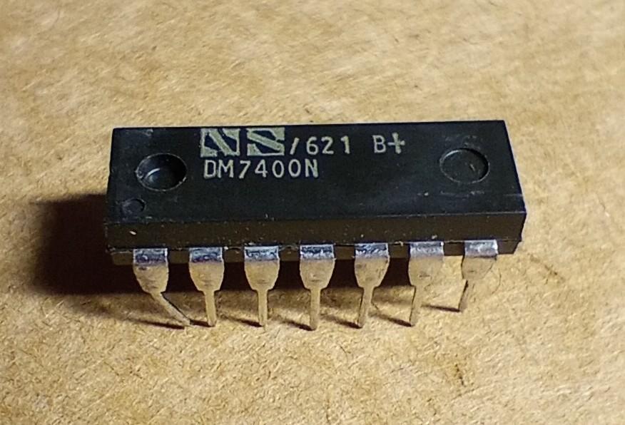 DM7400N